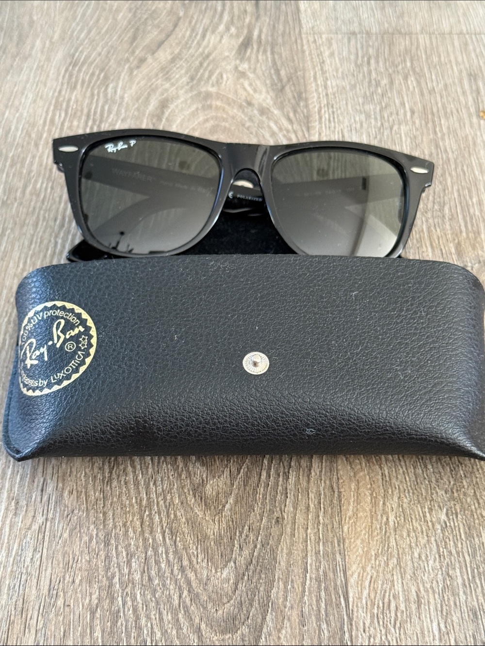 Ray-Ban Black Polarized Wayfarer Sunglasses with Black Leather Case